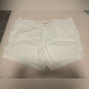 Natural Reflections White Stretch Shorts | Size 18W | NWOT